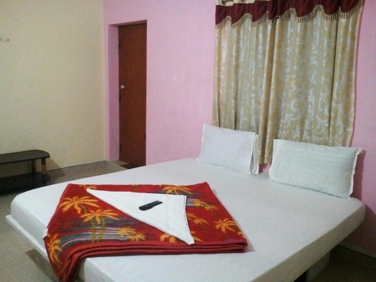 Sri Thanga Harish Cottage Єркауд Екстер'єр фото